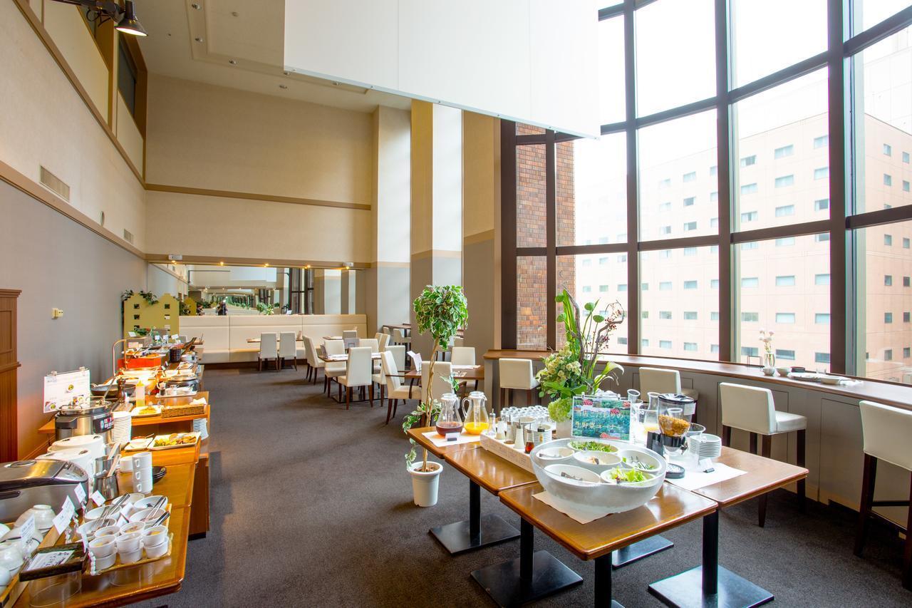 Hotel Wbf Sapporo Odori Екстериор снимка