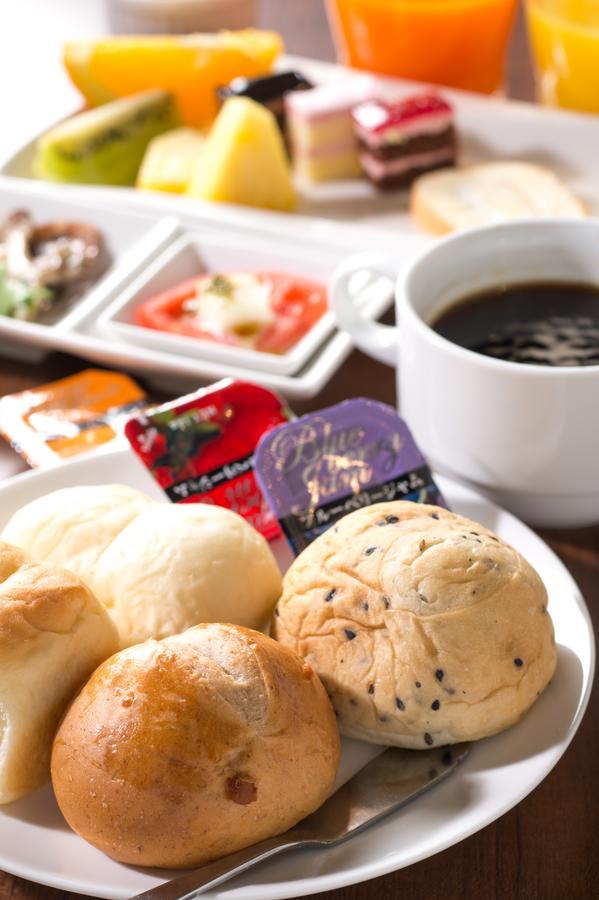 Hotel Wbf Sapporo Odori Екстериор снимка