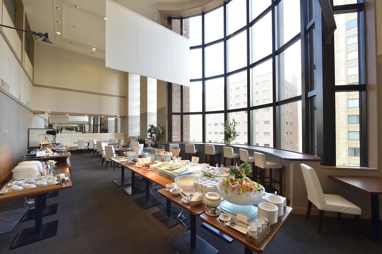 Hotel Wbf Sapporo Odori Екстериор снимка