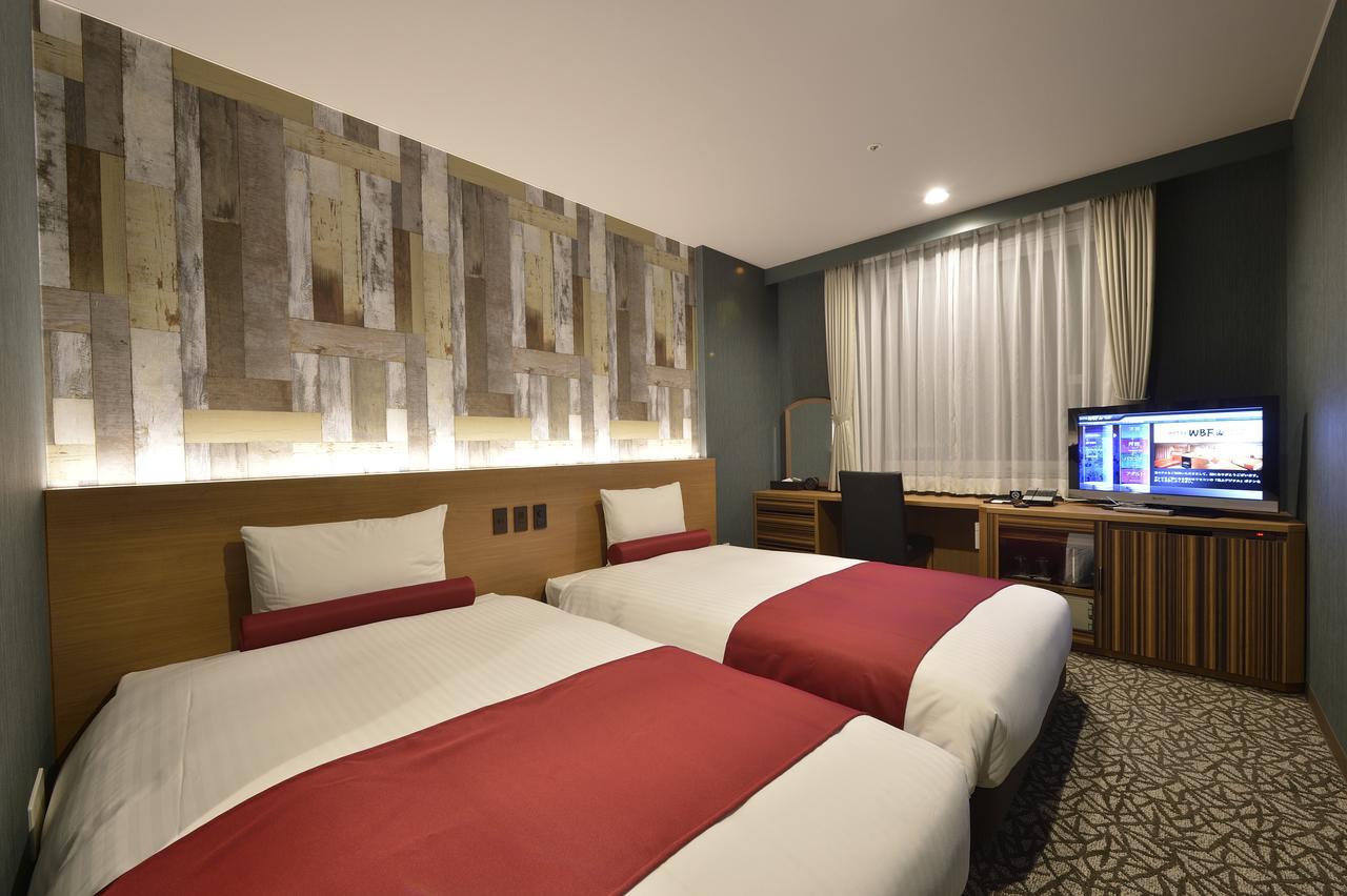 Hotel Wbf Sapporo Odori Екстериор снимка