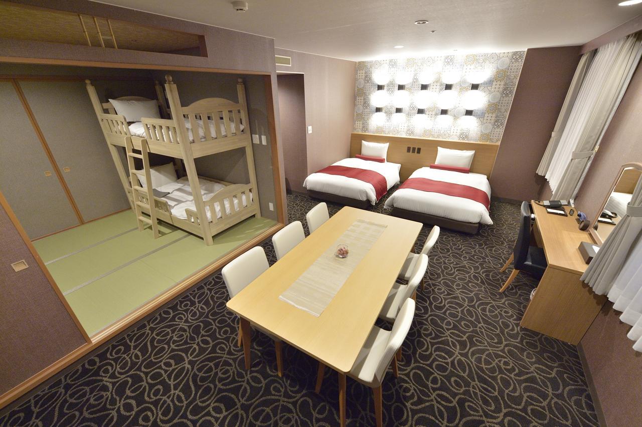 Hotel Wbf Sapporo Odori Екстериор снимка