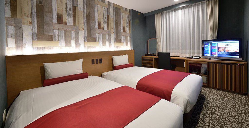 Hotel Wbf Sapporo Odori Екстериор снимка